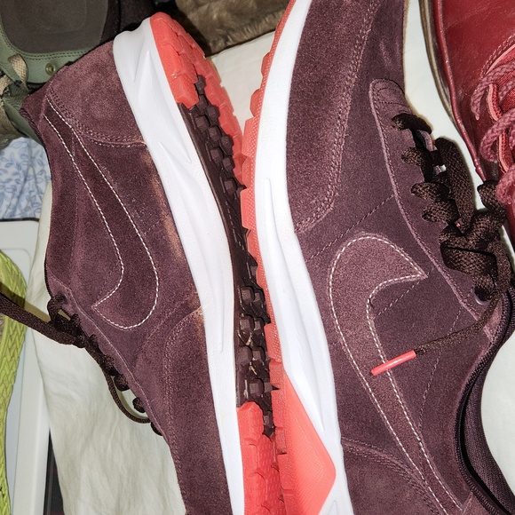 Nike Samples - Picture 5 of 6